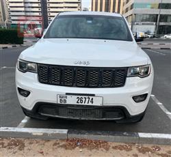 جیپ گراند شیرۆکی